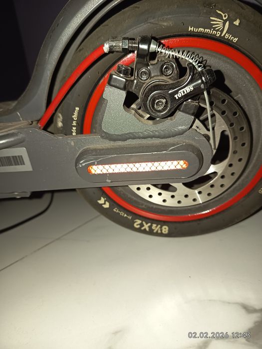 электросамокат xiaomi mi m365 pro.  Дві неділі покаталась дитина.