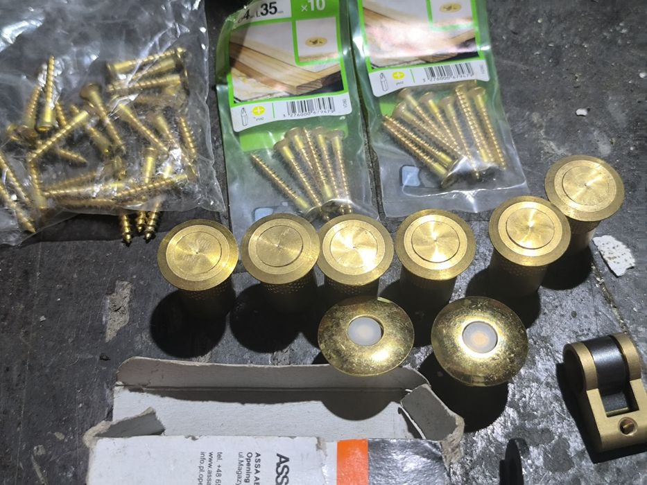 Sprzedam zamki wpuszczane