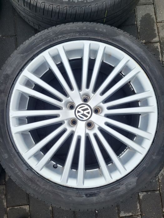 Alufelgi 18' 5x100 VW 235/45/18 Pirelli