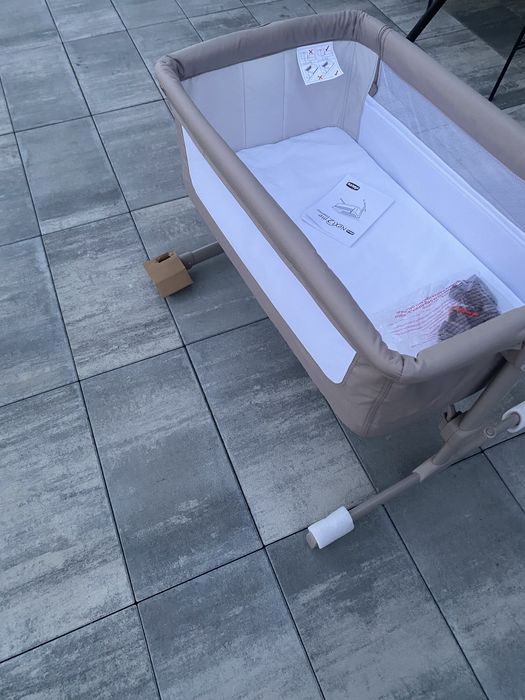 Chicco  next 2me essential łóżeczko