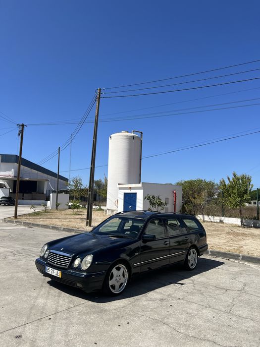 Mercedes E200 kompressor avantgarde 7 lugares