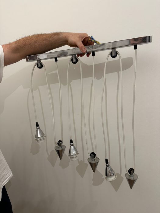 Candeeiro metal com contrapeso