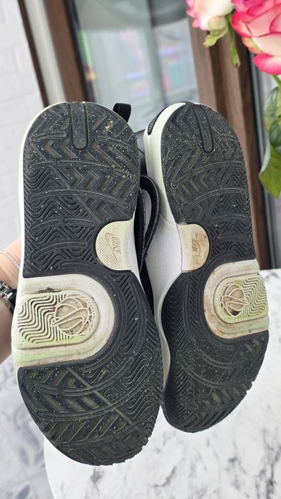 Кросівки баскетбольні nike 34, 22см устілка