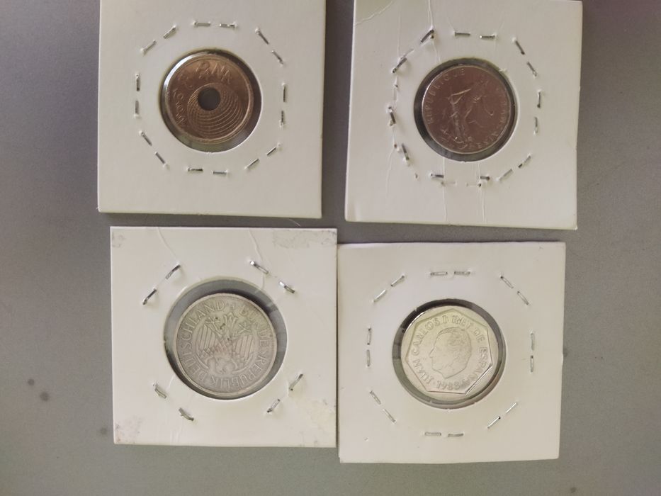 Moedas Estrangeiras (1€-Preço Unitário)