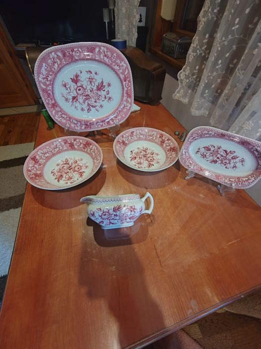 Elementy zastawy stołowej