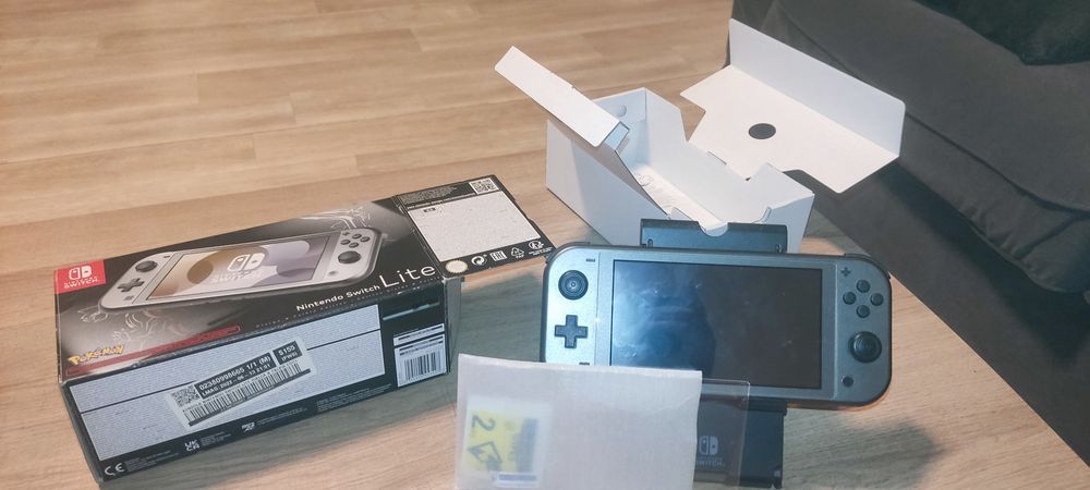 Nintendo switch lite dialga & palkia edition