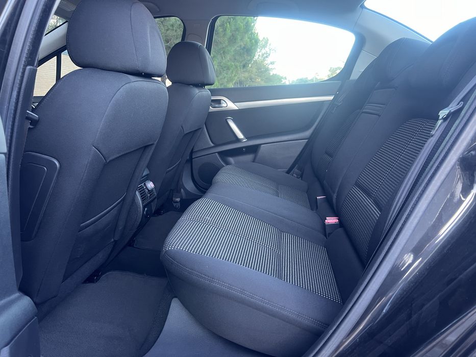 Peugeot 407 — fotografia 9