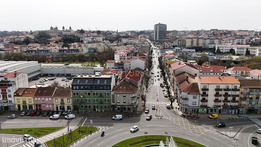 Oportunidade de Investimento no centro de Viseu – Edifício misto com E