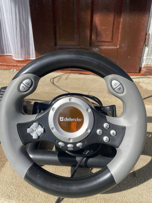 Продам ігровий руль з педалями