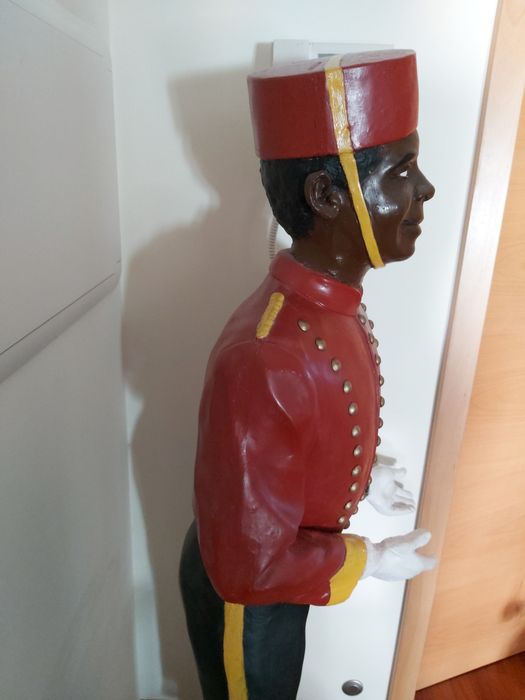 Escultura vintage com 1,53m