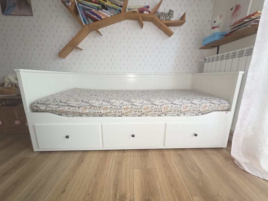 Sprzedam łóżko IKEA HEMNES biale