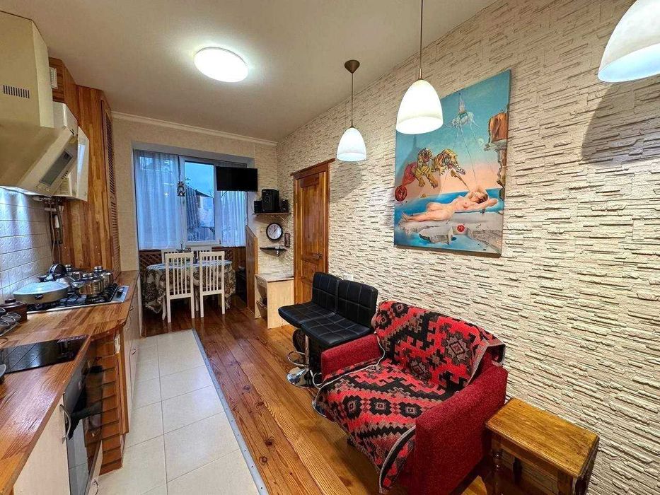 Продаж 1к квартири 56м². Ремонт. Опалення - ГАЗ. Озеро. Парк. ID:782