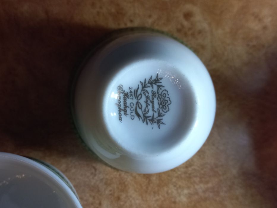 Продам чашечки фарфор Рояль 600 грн. Для кофе. 24 КТ золота.