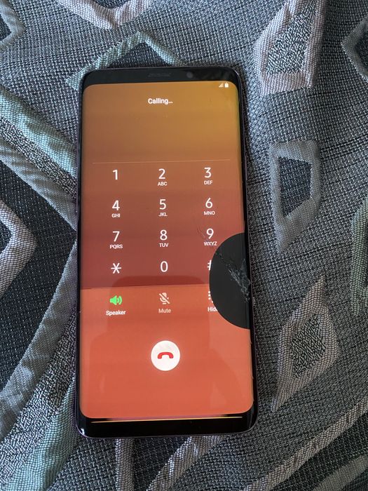 Смартфон на запчасти Samsung S9plus