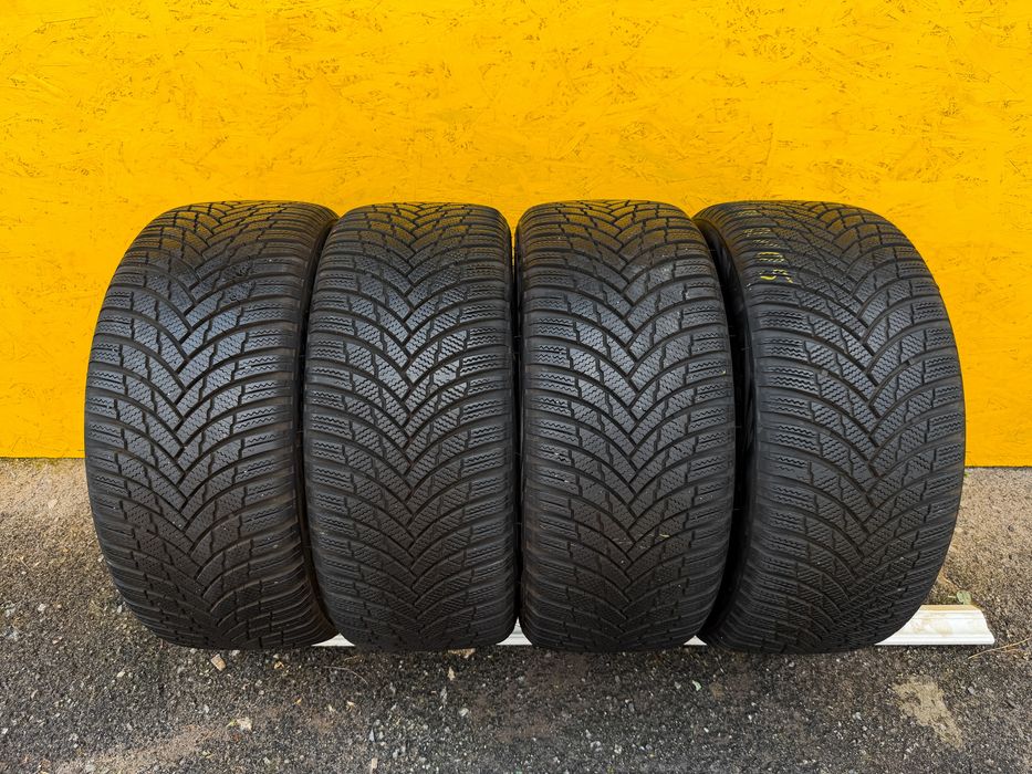 Шини Резина 235.45 R17 Firestone Зима 22 рік