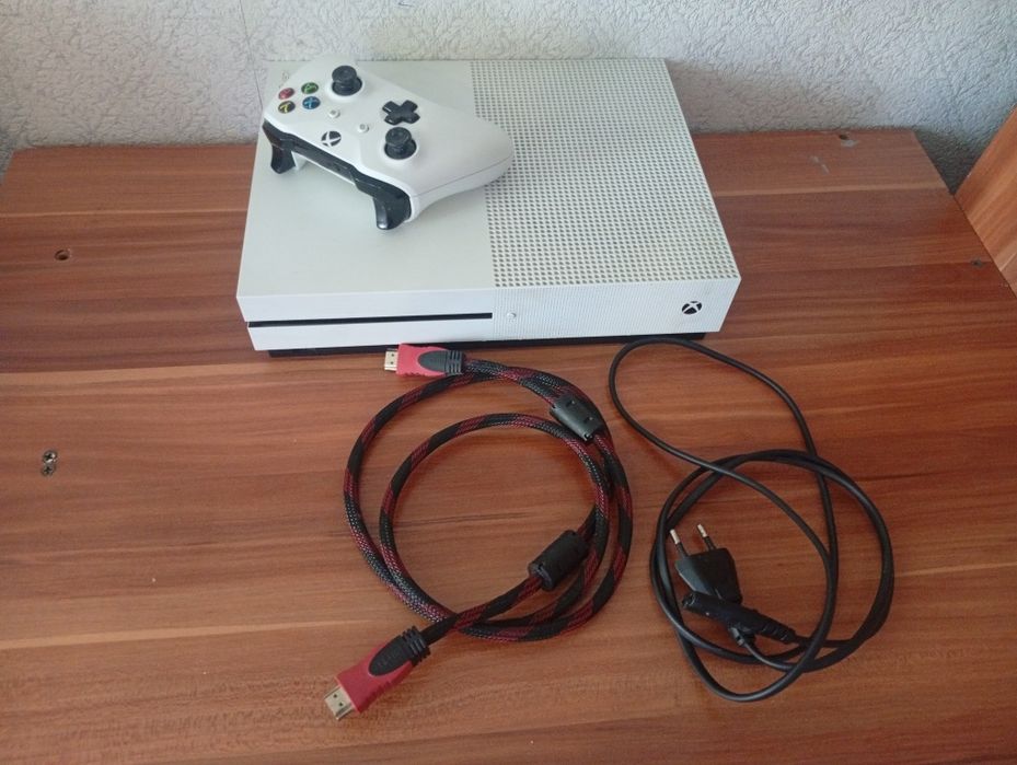 Продам  Xbox one s