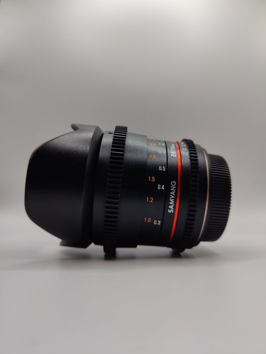 Lente grande angular Samyang 16mm T2.6 VDSLR ED AS UMC - Canon EF Fit