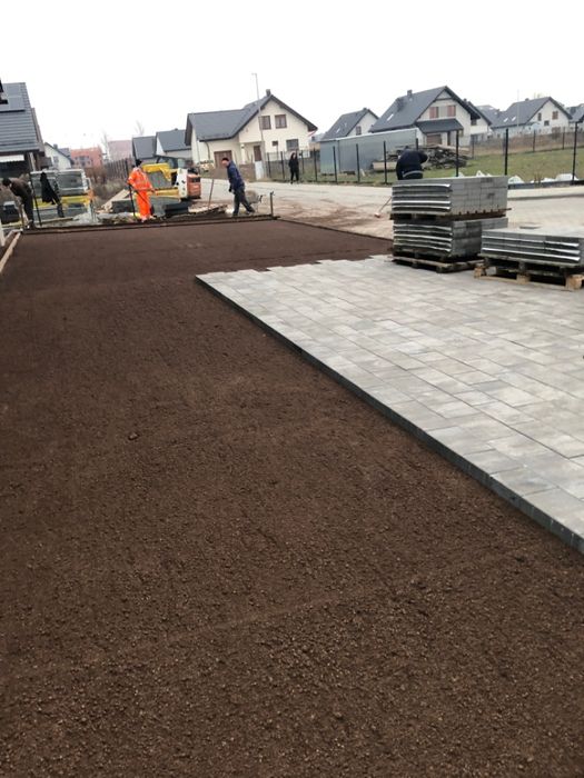 Układanie kostki brukowej, usługi brukarskie, brukarstwo, kostka