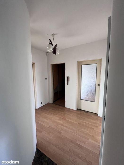 3 pokoje z dużym balkonem i windą. Świetna lokalizacja! - Widok 6