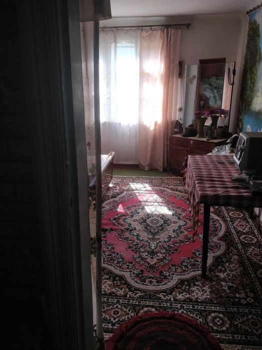 Обменяю полдома на квартиру,или продам