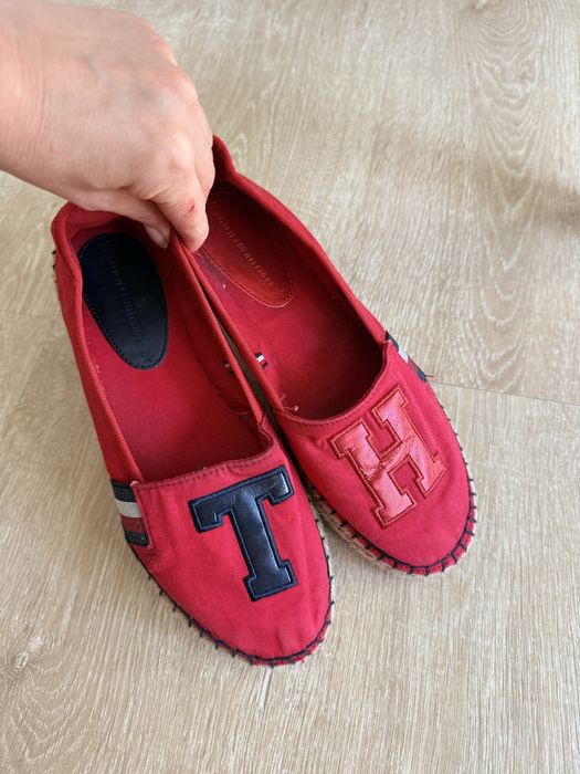 Сліпони Tommy Hilfiger червоно кольору