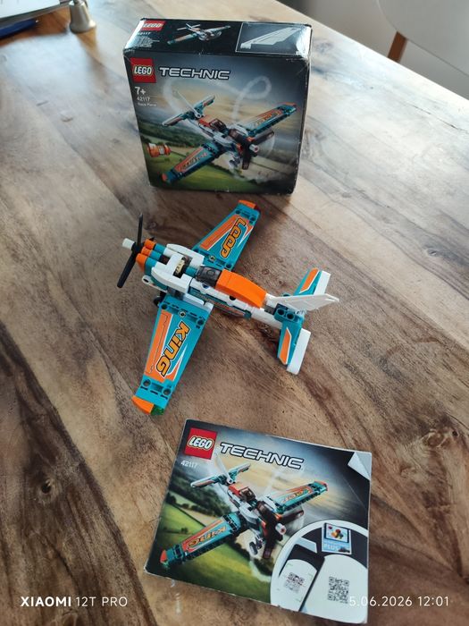 LEGO Technic samolot 42117