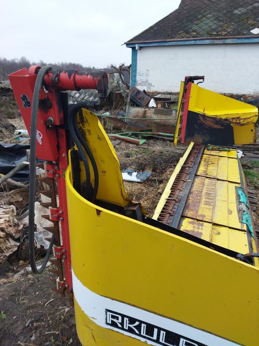 Ріпаковий стіл John Deere