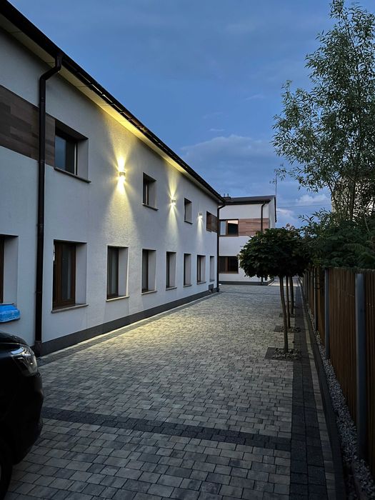 Dom 140m2 +budynki pod działaność/magazyn, + pole 2,1 ha + las, całość 2.43ha