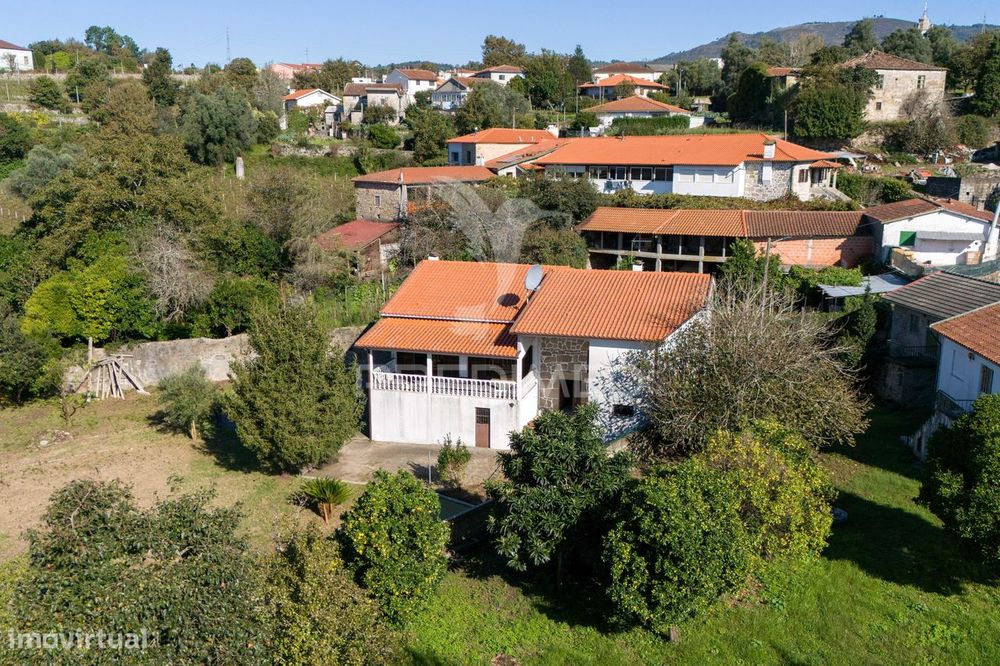 Moradia Individual T3 - Amares (Com Terreno) - Novidade