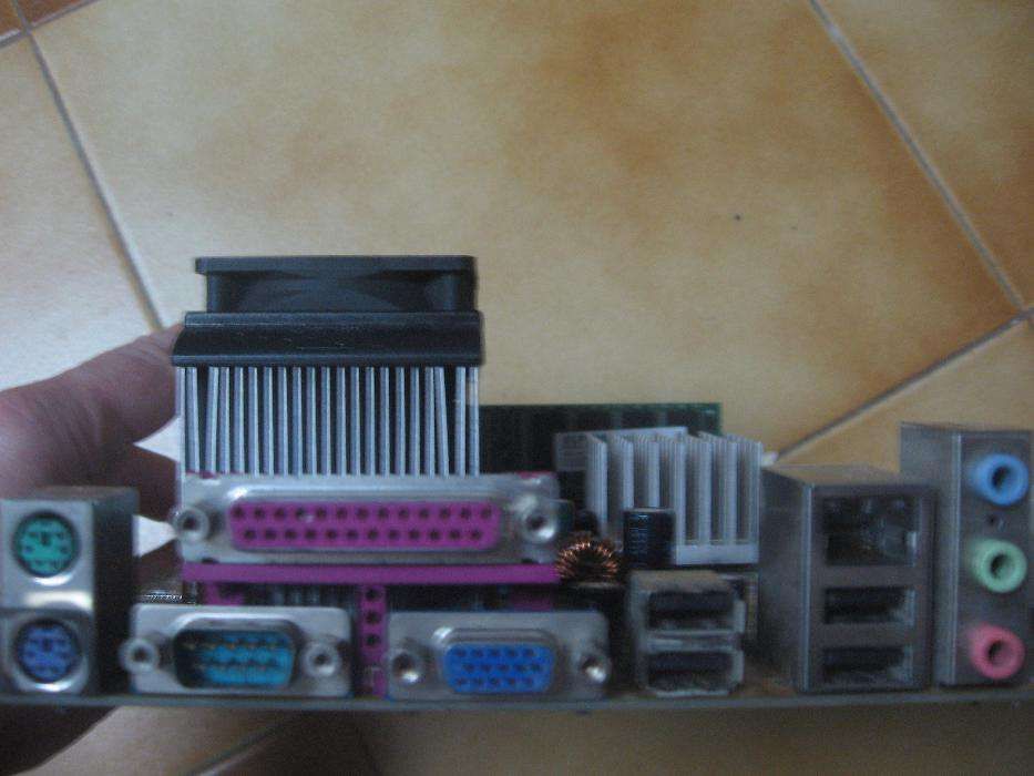 Board AMD com cpu, cooler, memórias e espelho64332149010691121