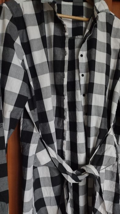 Koszula w kratę dłuższą