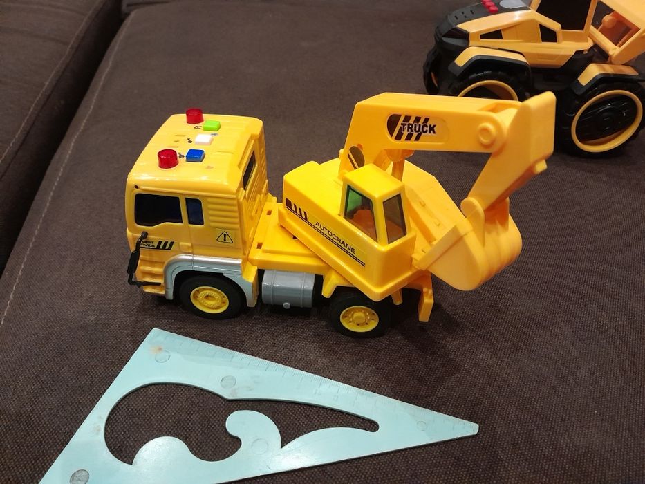 Іграшки в ідеал. стані, світловий і звуковий