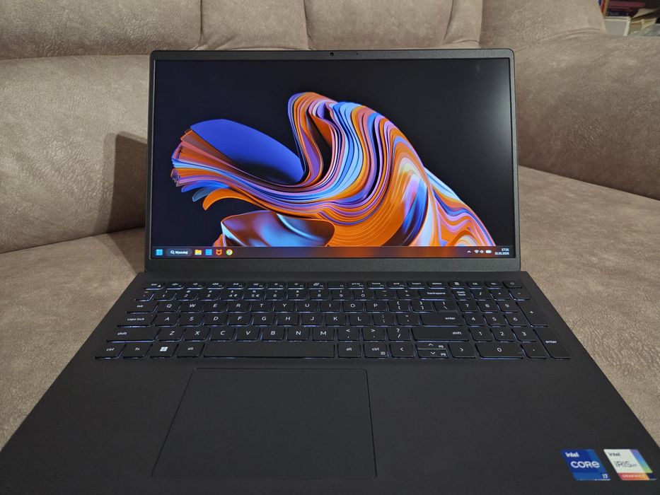 Laptop DELL Vostro V3520, Intel Core i7, 16GB DDR4, SSD  512 GB, Win11