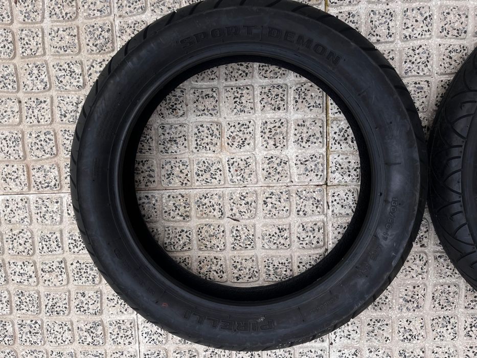 Pneu pirelli sport demon