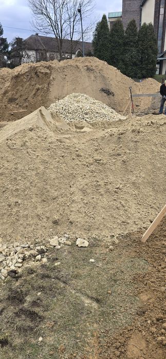 Ziemia ogrodowa siana czarnoziem piach zasypowy