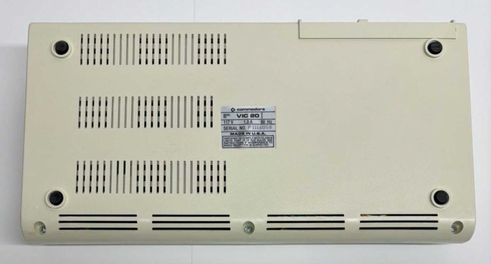 Commodore VIC-20 Pet Key - Zestaw dla Kolekcjonera