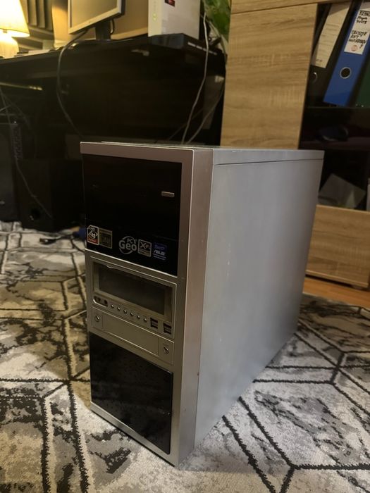 Komputer stacjonarny