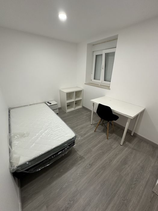 Quarto estudante/trabalhador-estudante - ESECS/ESTG/ESSLEI