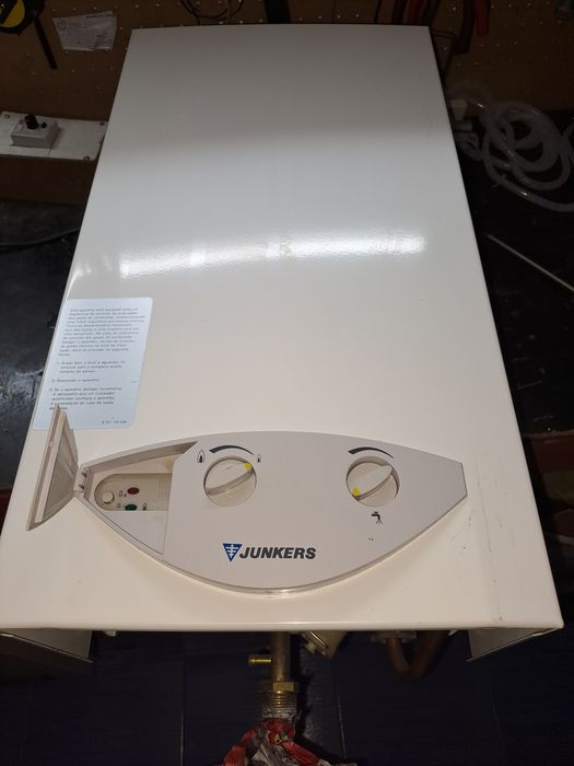 Esquentador Junkers (gás natural)