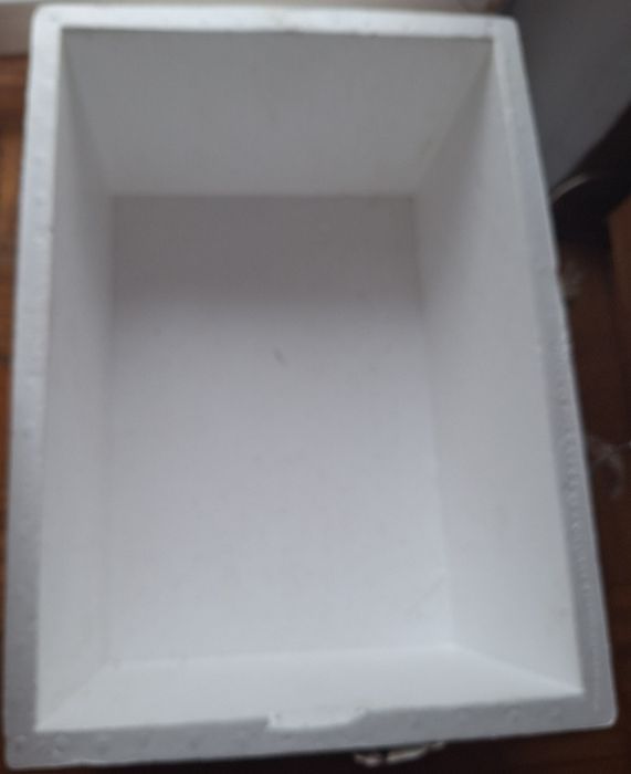 Stryobox pojemnik izotermiczny termos