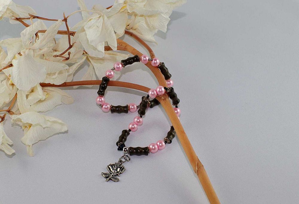 Zestaw bransoletek koralikowych beczułki