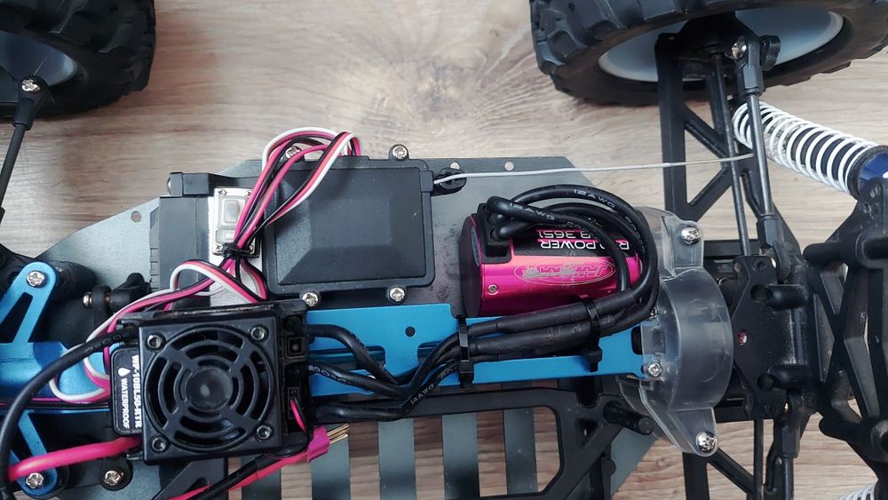 Model rc Jamara Ice Tiger bezszczotkowy.