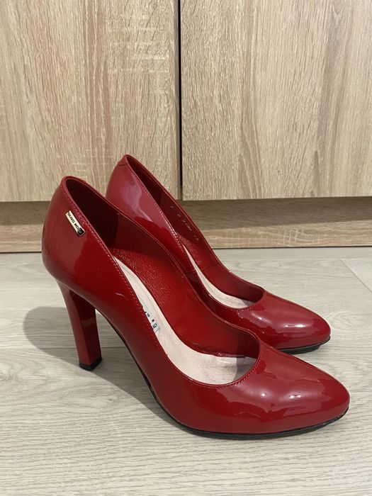 Жіночі туфлі на підборах Bravo Moda Italy. Розмір 37.