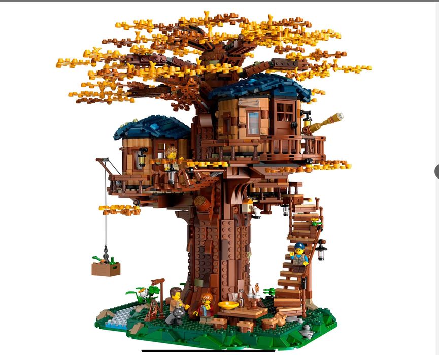 Lego Tree House 21318