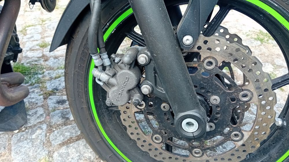 Vendo kawasaki er6n 650cc 74cv