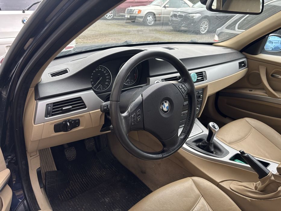 Deska rozdzielcza konsola airbag BMW E90 E91 E92 E93