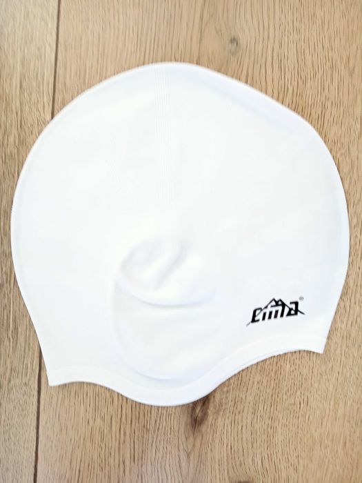 Шапочка для плавания (для длинных и обычных волос) силиконовая.