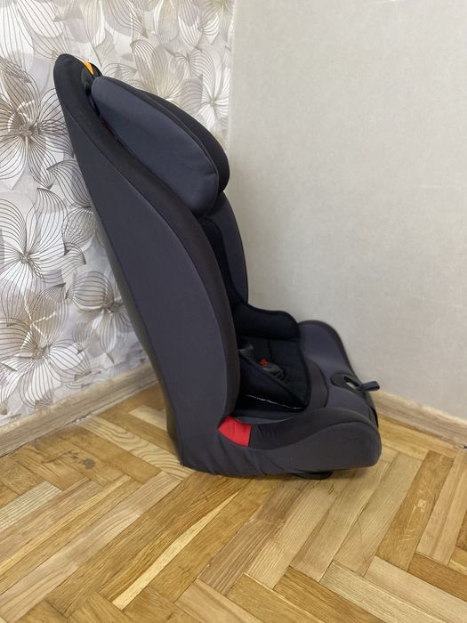 Автокрісло Chicco Gro-Up (9-36 кг) — Надійне та зручне!