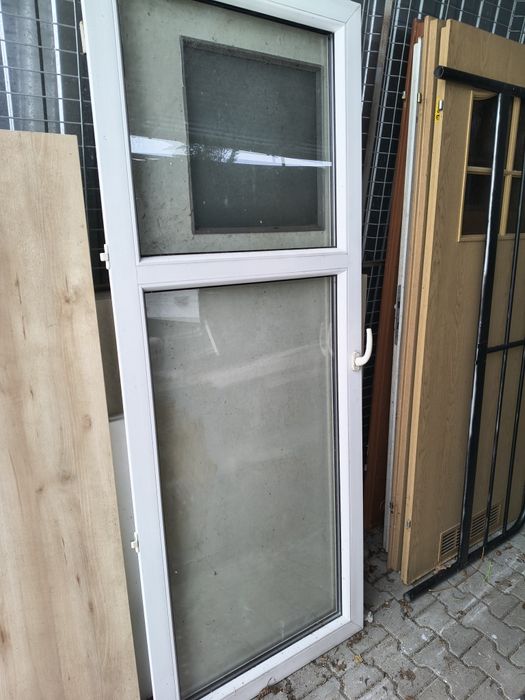 Okno balkonowe rama 87cmx210 tanio z demontażu stan db