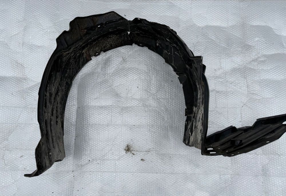 Toyota Corolla E21 HB Kombi nadkole przednie lewe idealne ORYGINAŁ